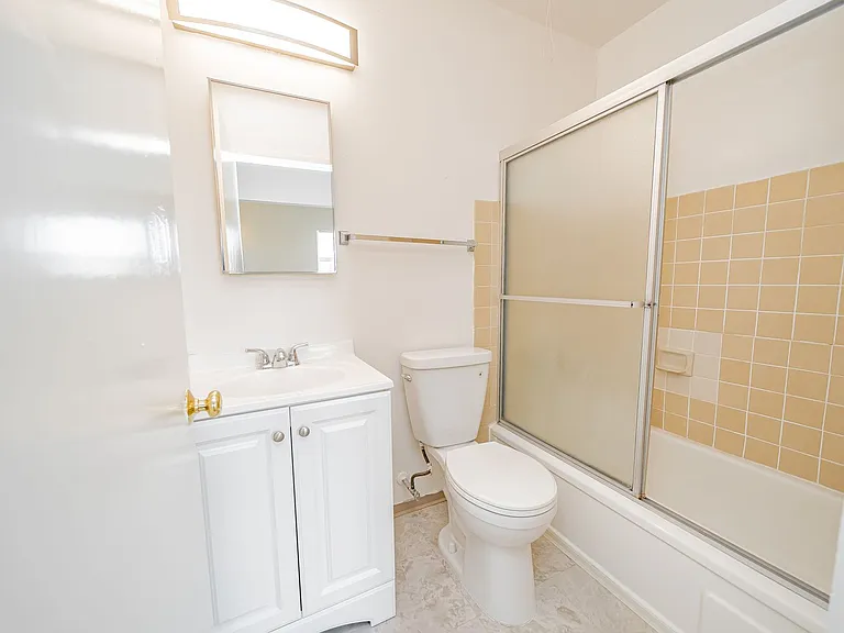 110 Frisbie Street — Photo 11