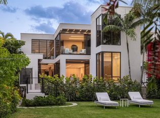 725 NE 77th St, Miami, FL 33138