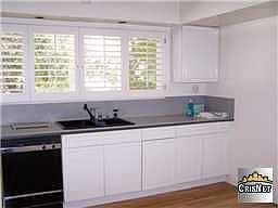 Clean and ready to move into