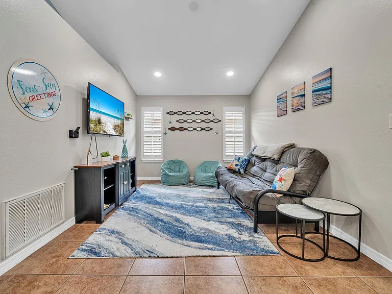 261 Sandy Cay Dr — Photo 8