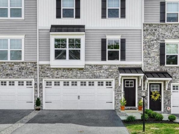 15 Woods Dr