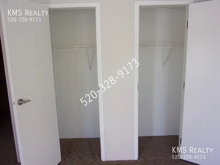 761 W Lightstar Cir — Photo 17