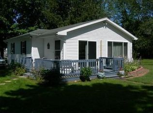 4013 N Pleasant Rd, Hillsdale, MI 49242