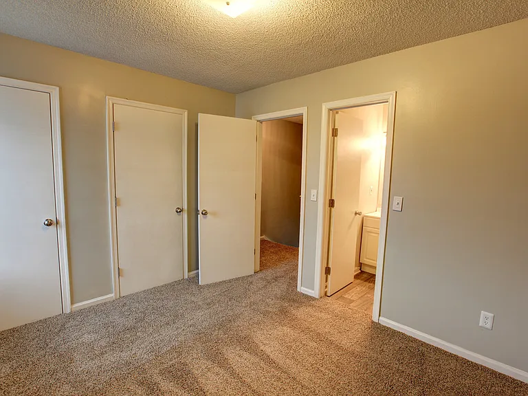 KRC Northlake Townhomes — Photo 15