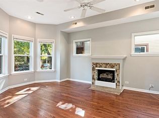 3018 N Oakley Ave #2, Chicago, IL 60618