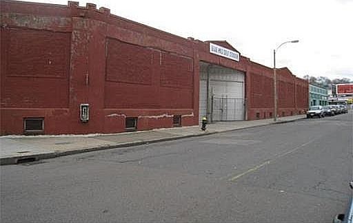 1st image of 250 Woodrow Ave