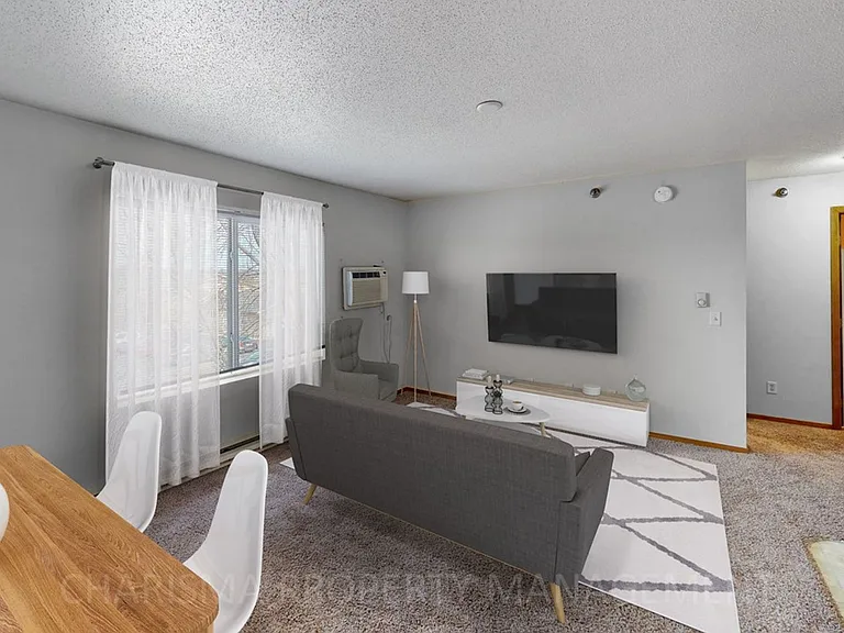 Cedar Ridge Apartments — Photo 10