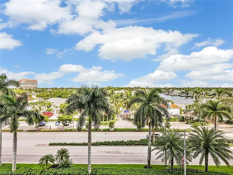 4751 Gulf Shore Blvd N #602 — Photo 30