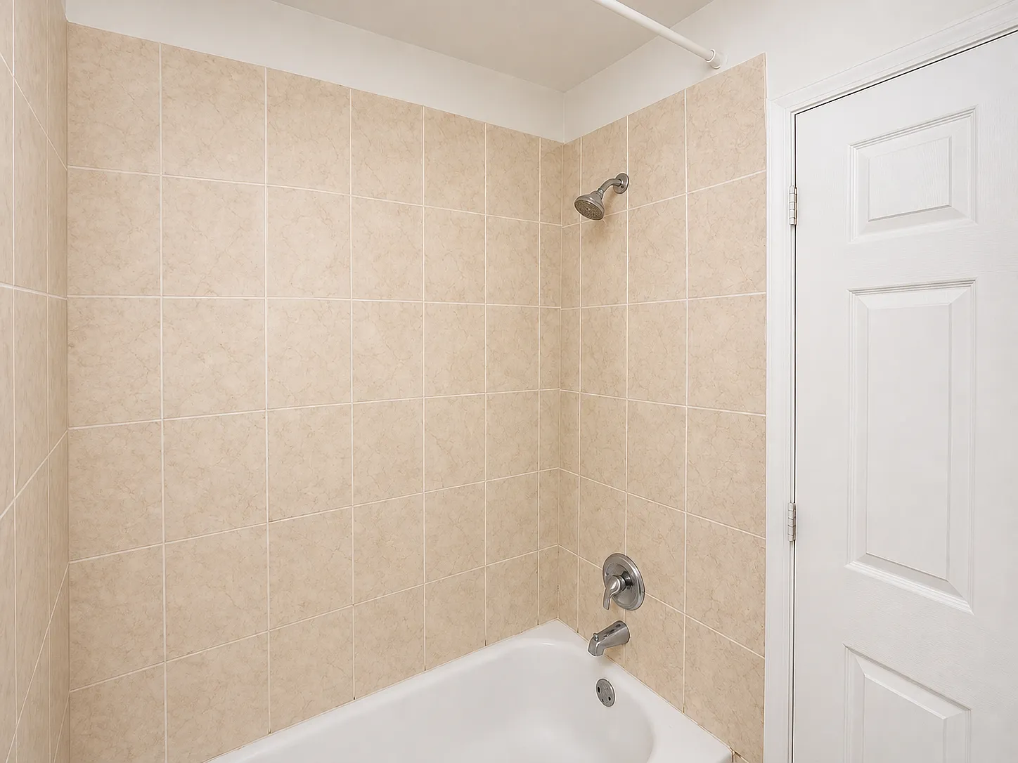 7314 Ogontz Avenue, Unit 1B — Photo 4