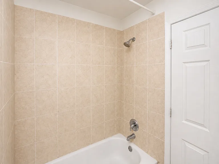 7314 Ogontz Ave #1B — Photo 4