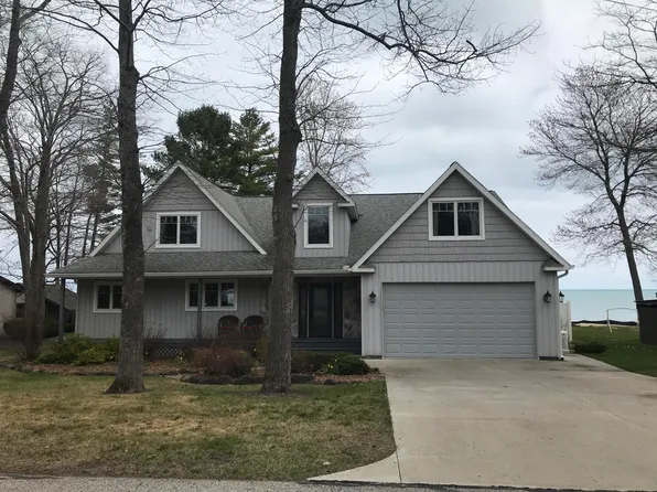4336 N Lake Shore Dr, Black River, MI 48721