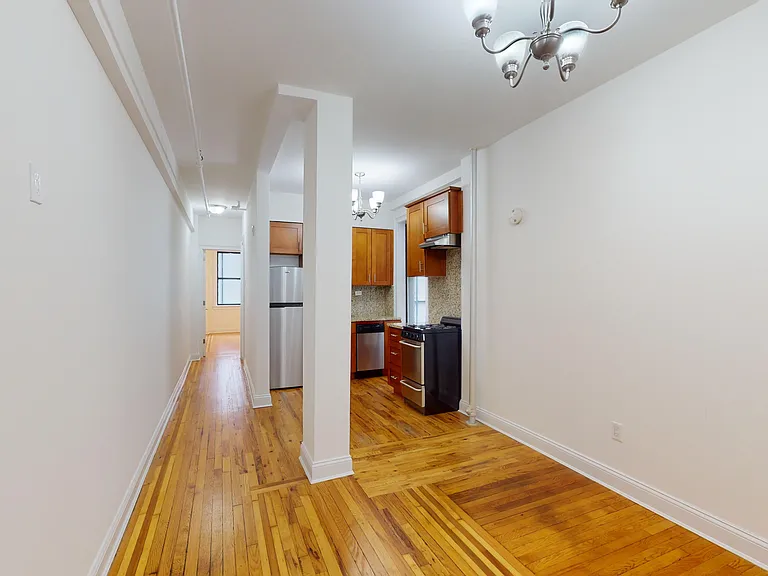 245 W 51st St #607 — Photo 1