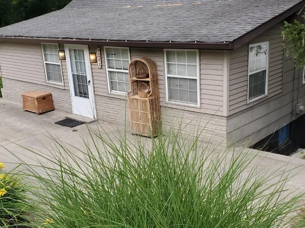 5043 E Miami River Rd, Cleves, OH 45002