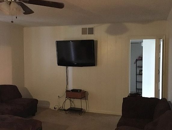 4th image of 106 Mulberry Ave