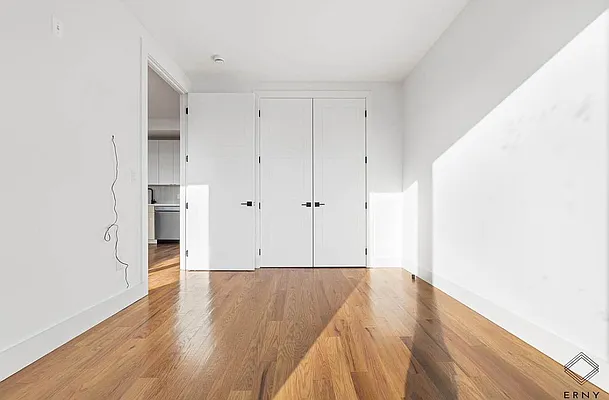 Rented by ERNY LLC | media 7