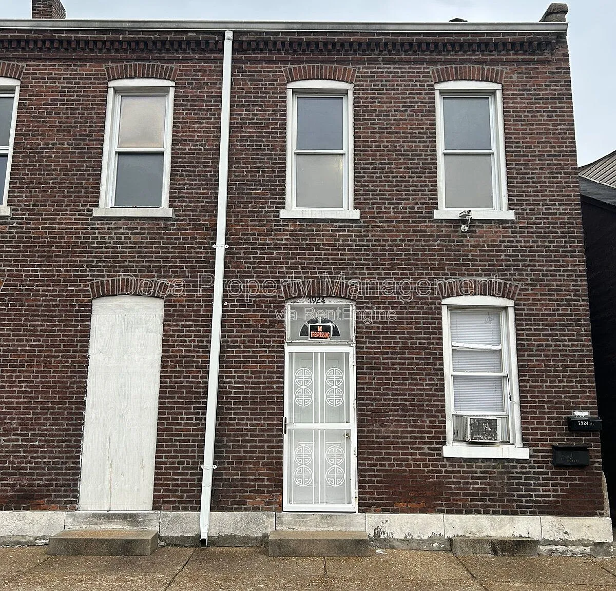 3 bed, 2.0 bath, 1250 sqft, $1,100 — Photo 2