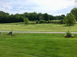 317 S Marimack Dr, Kearney, MO 64060