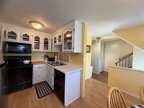 5th image of 4173 Burningtree Rd