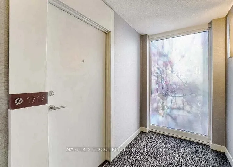 121 McMahon Dr #1717 — Photo 16