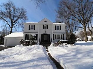 102 Radburn Rd, Glen Rock, NJ 07452