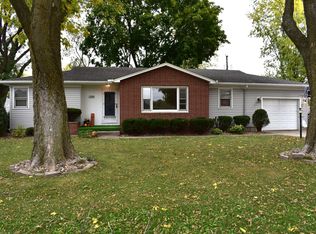 1500 Manhattan Dr, Streator, IL 61364