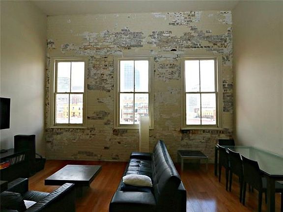 3rd image of 448 Julia St APT 409