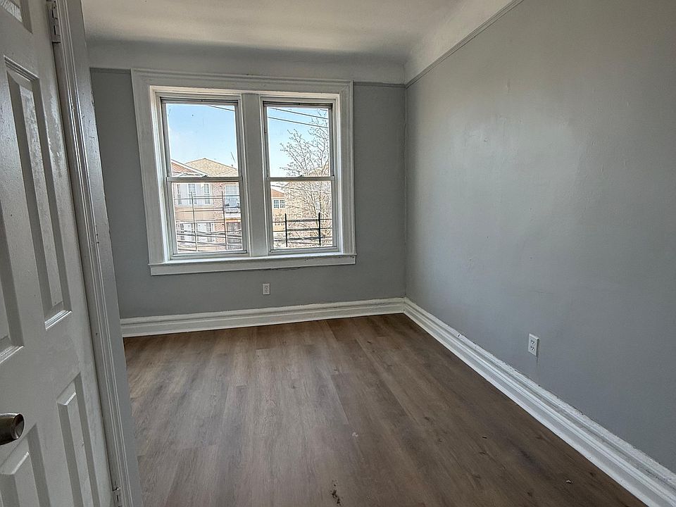 2nd image of 729 S 13th St #2F