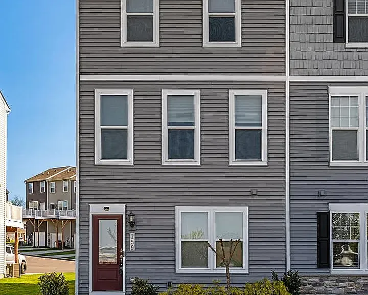 159 Presidents Pointe Ave #159 — Photo 10