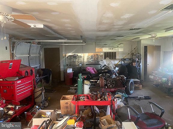 3rd image of 20484 S Dupont Hwy
