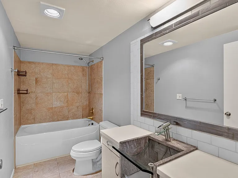 48 Eagle Crest Dr #5E — Photo 12