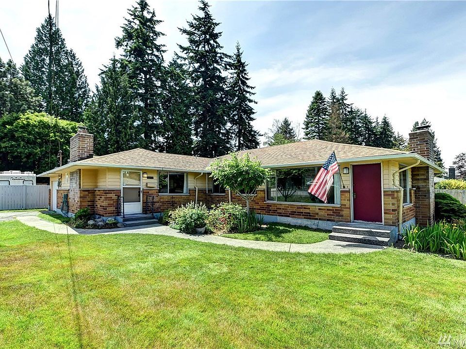 1st image of 6812 190th St SW