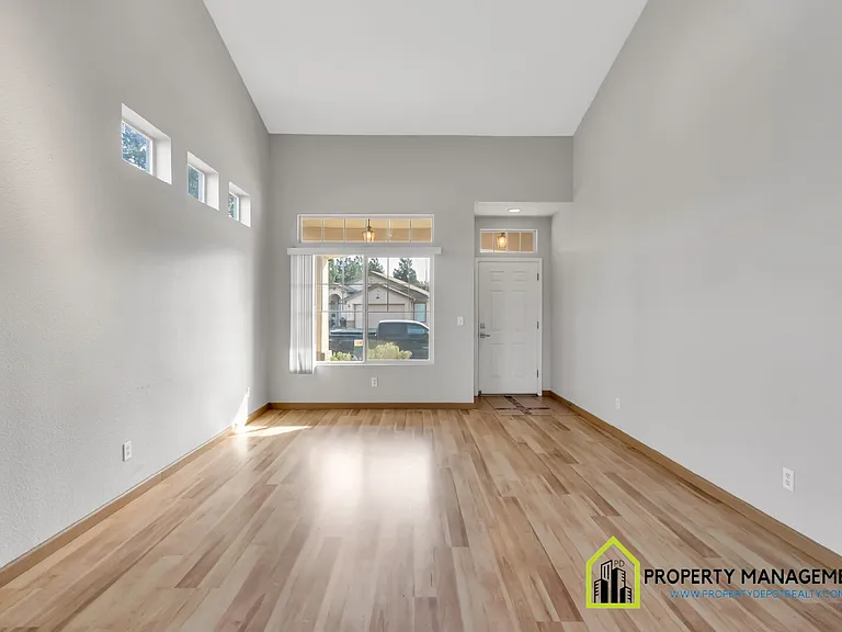 10118 Hampton Oak Dr — Photo 11