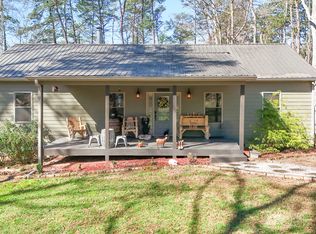 186 Holly Ln, Cleveland, GA