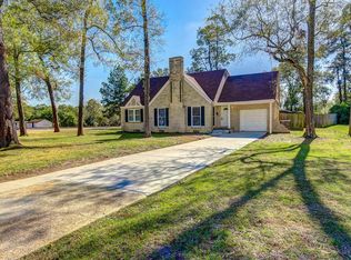 101 Memory Ln, Conroe, TX 77301