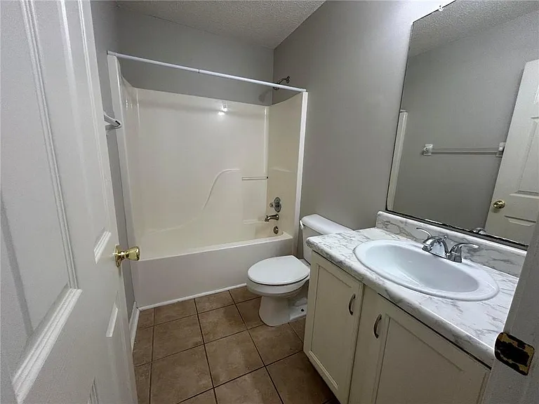 6626 Woodside Ct E — Photo 16