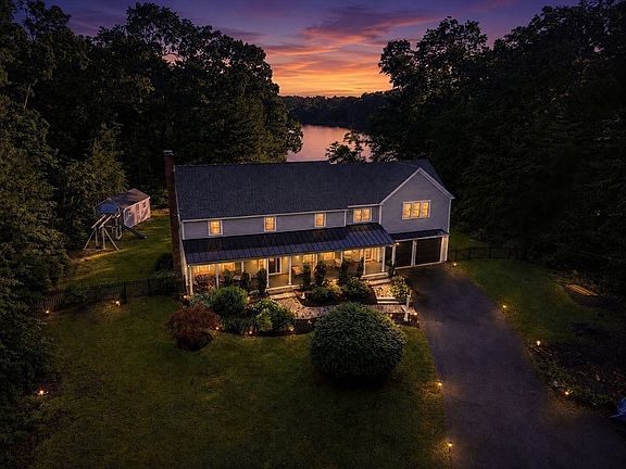 2nd image of 34 Sherman Dr
