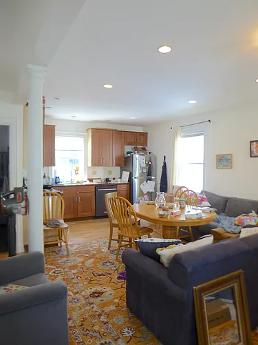 120 Gore St Photo 1