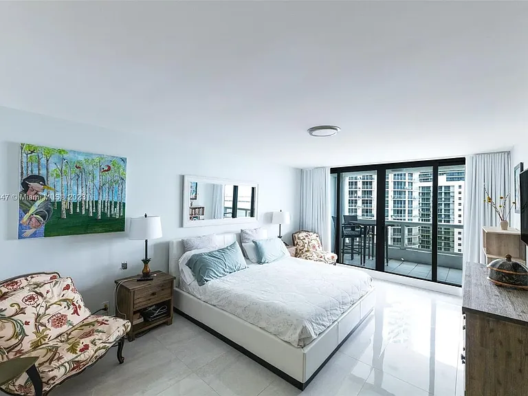 1717 N Bayshore Dr #3750 — Photo 3
