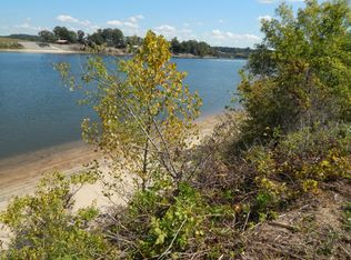 98 Cravens Dr, Savannah, TN 38372