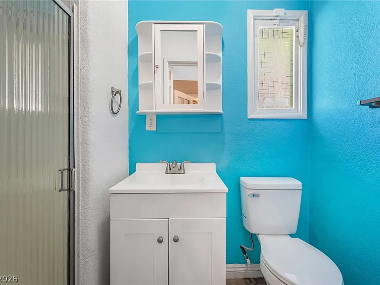 1021 Griffith Ave — Photo 12