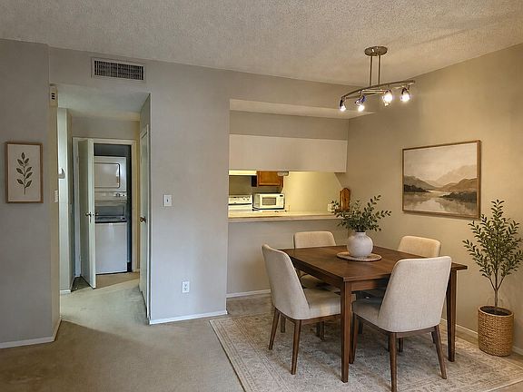 5th image of 7057 N Holiday Dr