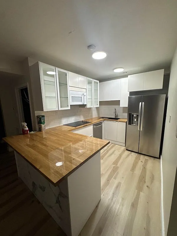 2 bed, 2.0 bath, 1500 sqft, $2,000 — Photo 4