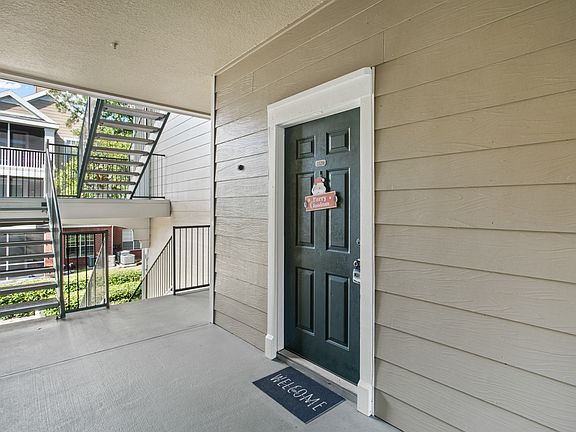2nd image of 13016 Plantation Park Cir APT 1129