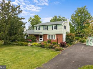 2235 S County Line Rd, Telford, PA 18969