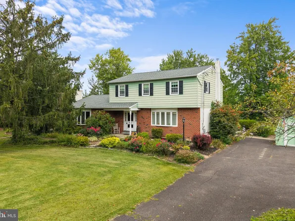 2235 S County Line Rd, Telford, PA 18969