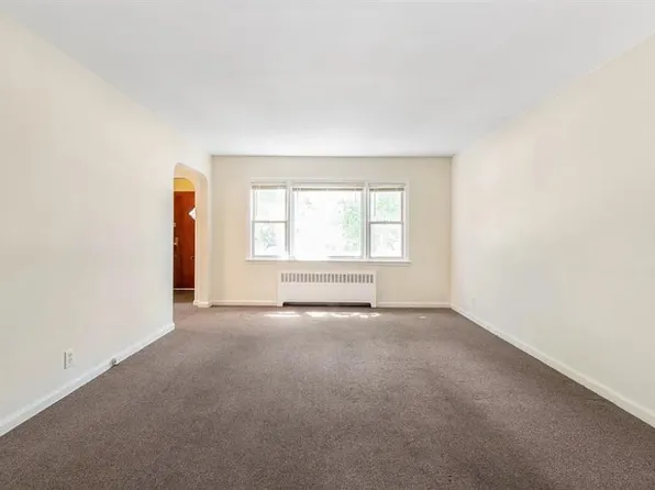 80-15 168th Street image 4 of 30