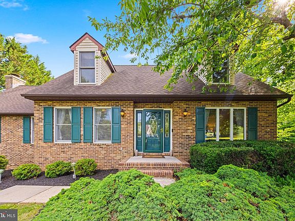 2nd image of 3204 Bryson Ct