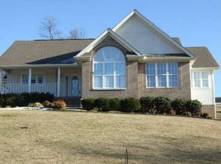 1041 Rhett Cir, Morristown, TN 37814
