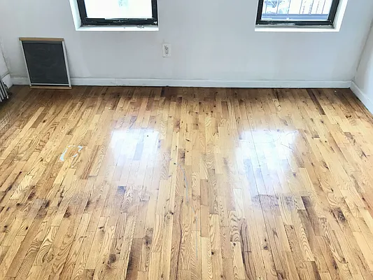 Rented by Zuz Realty | media 22