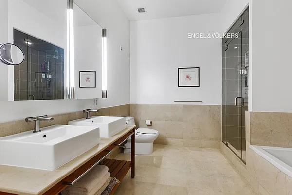 Rented by Engel & Völkers New York City | media 17